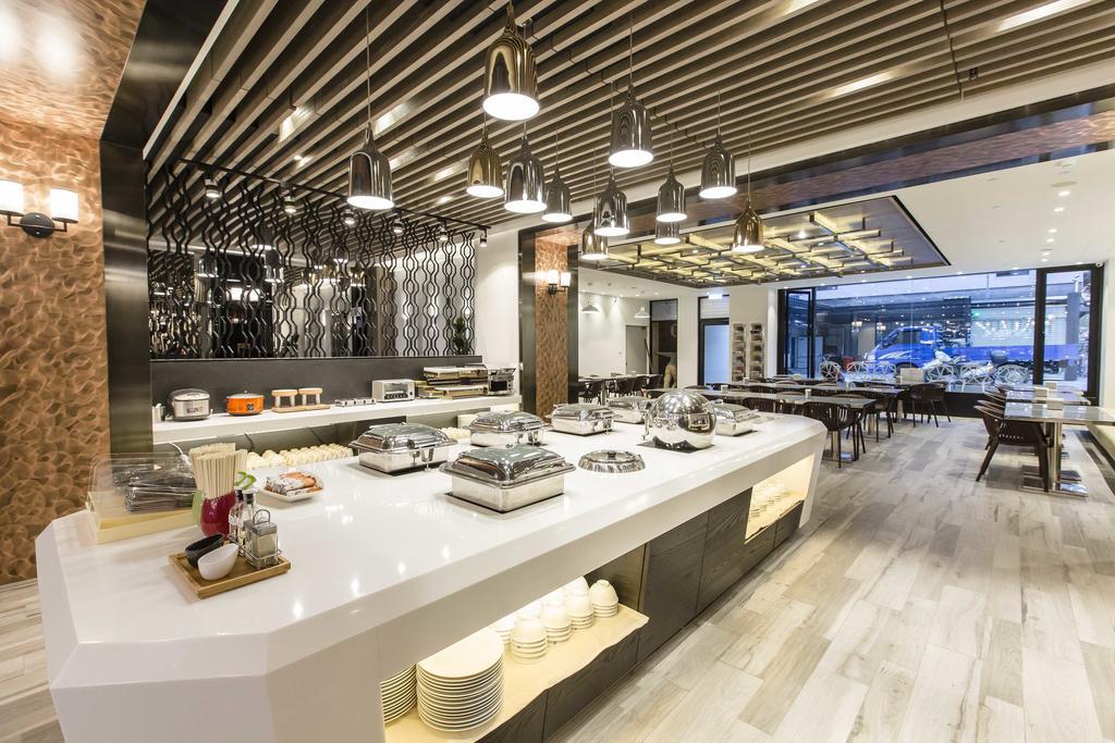 The Cloud Hotel Taichung Exterior photo