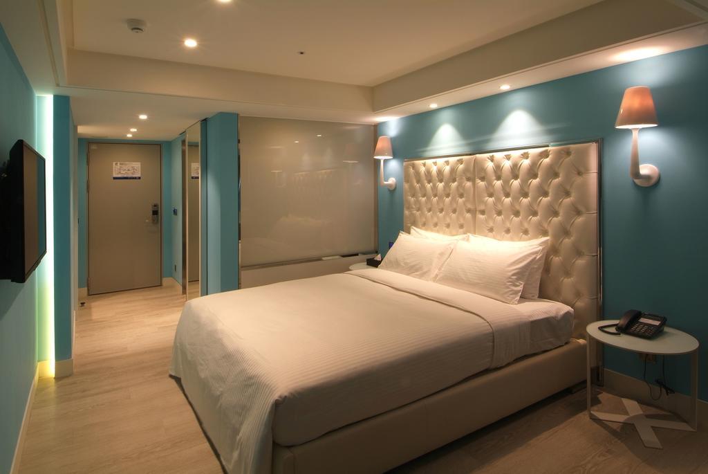 The Cloud Hotel Taichung Exterior photo