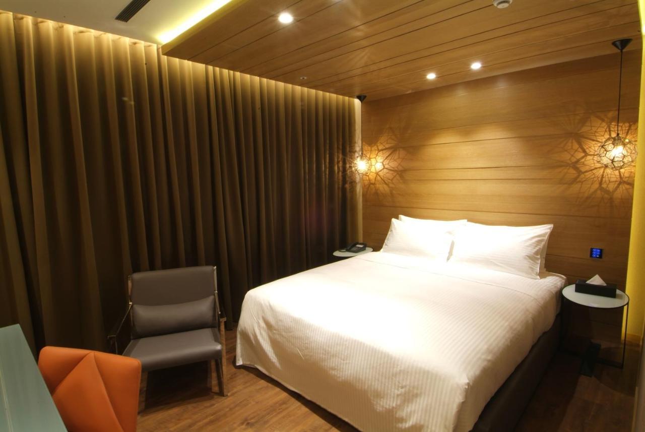 The Cloud Hotel Taichung Exterior photo