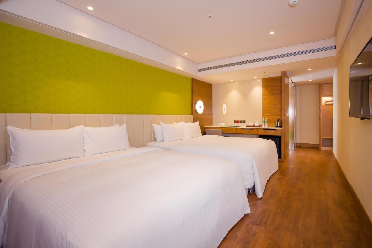 The Cloud Hotel Taichung Exterior photo