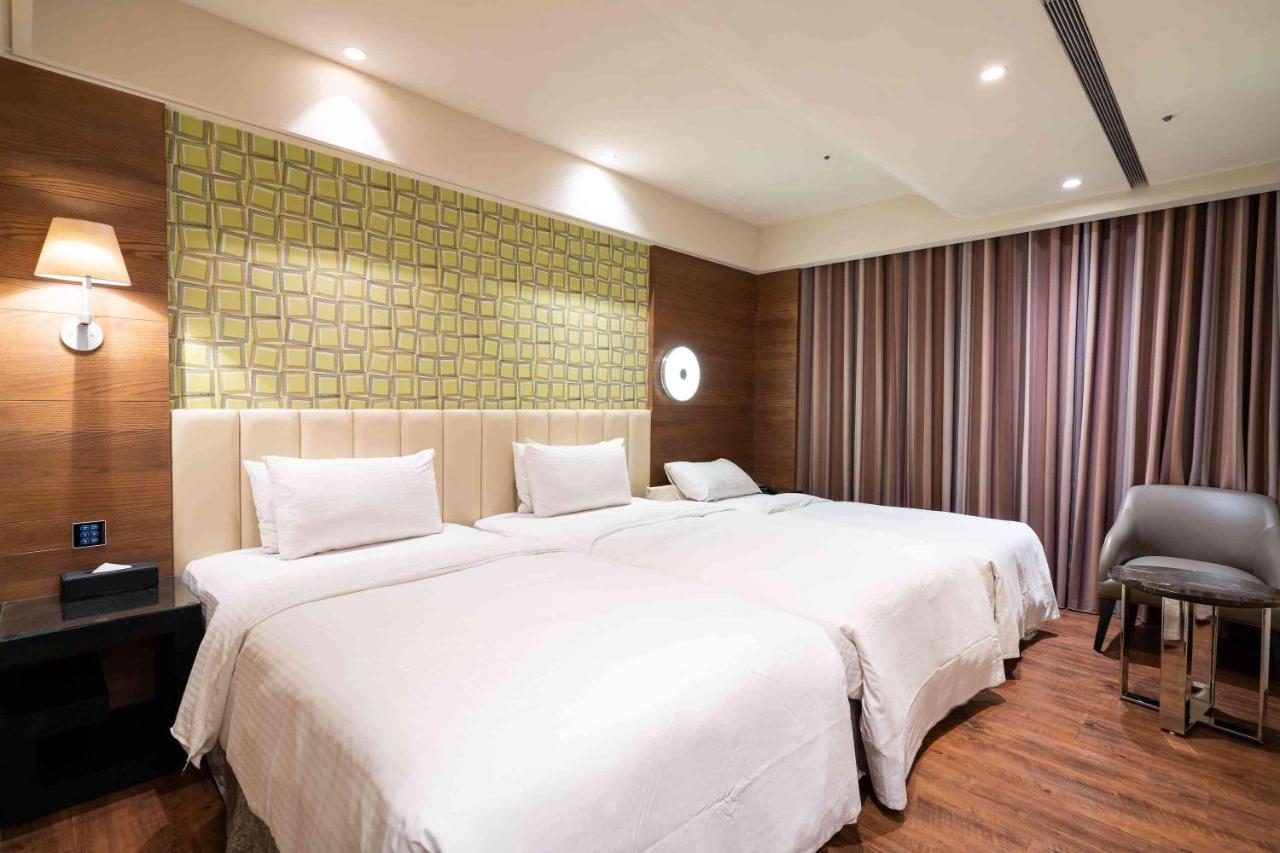 The Cloud Hotel Taichung Exterior photo